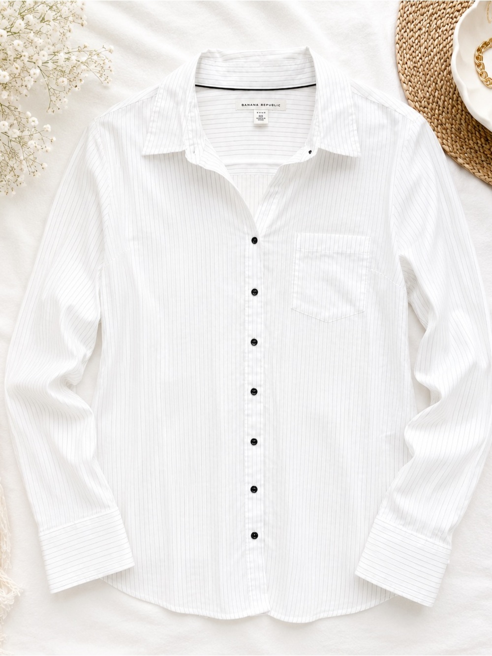 Banana Republic Petite XS White Pinstripe Button-Down Shirt